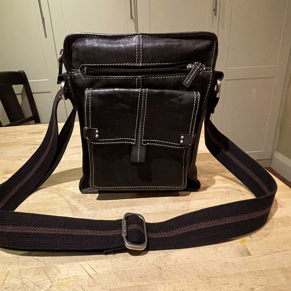 Fossil Black Leather Cross Body bag